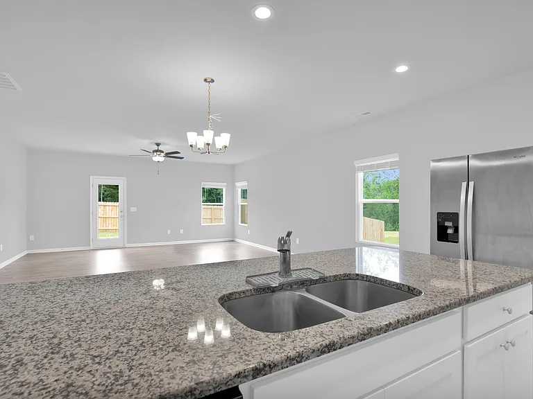 198 Greenoak Trl — Photo 29