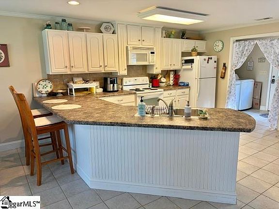 4th image of 115 Taylors Rd