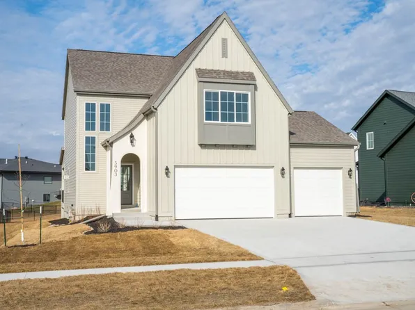 5903 NE Oak Dr, Ankeny, IA 50021