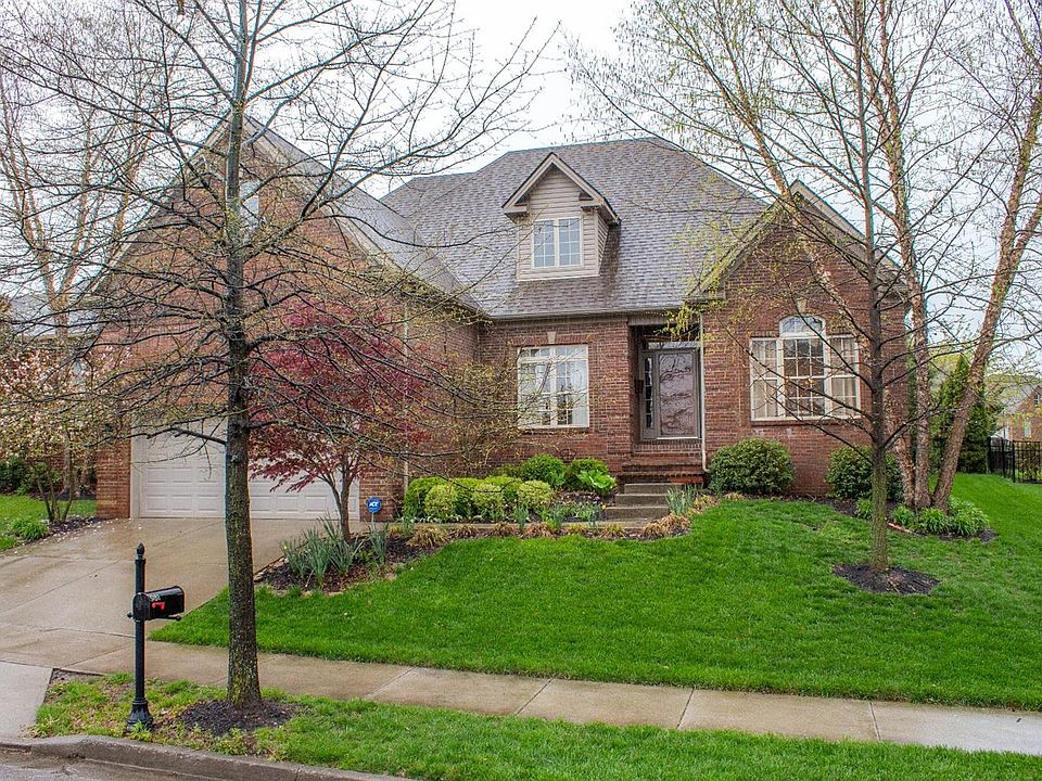 1st image of 981 Village Green Ave