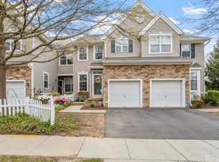 1305 Dahlia Cir, Dayton, NJ