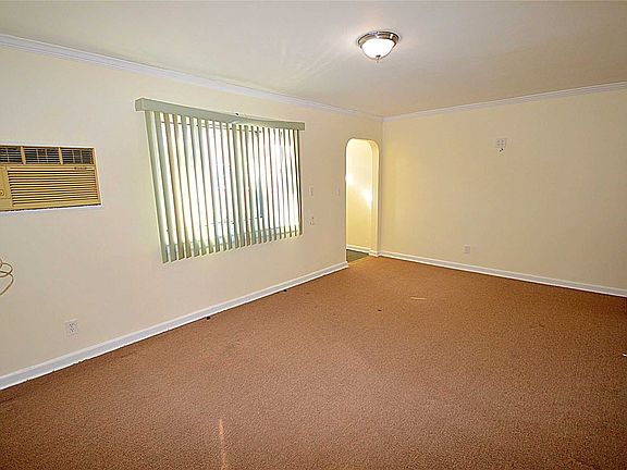 5th image of 7319 263rd St
