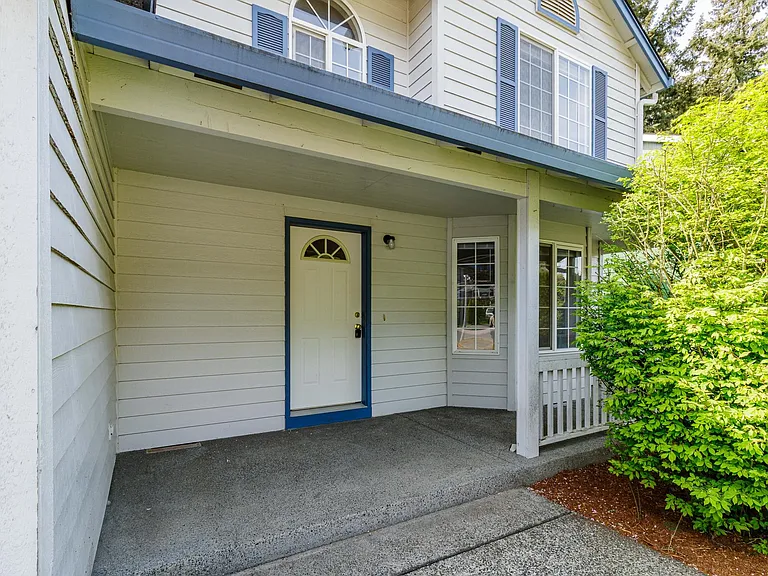 15709 NE 12th Way — Photo 4