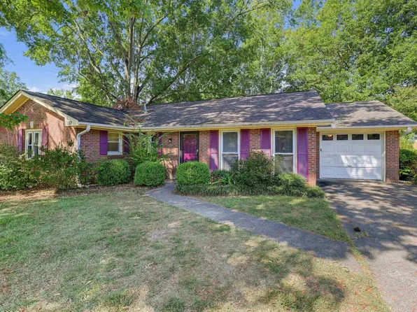 337 Bowling Green Dr, Montgomery, AL 36109