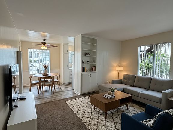 3rd image of 4236 34th St APT 13