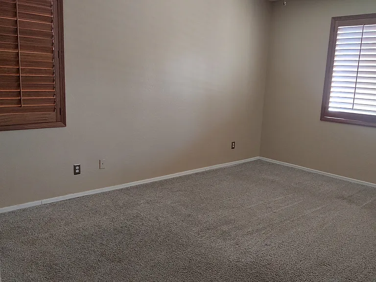 7017 W Saint Catherine Ave — Photo 13
