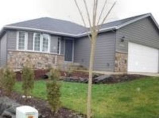 755 S 47th Pl, Springfield, OR 97478