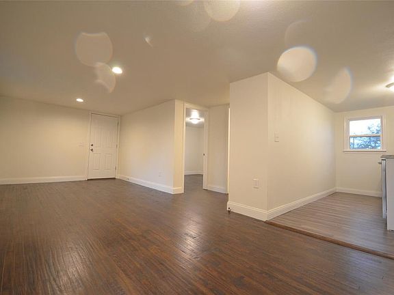 2nd image of 1026 W Florence St #A