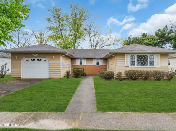 25 Tivoli Street, Toms River, NJ 08757