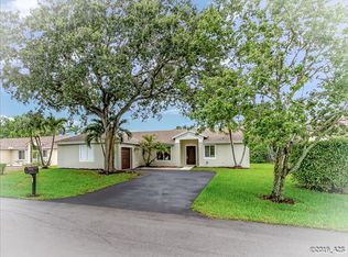 5551 NW 40th Ter, Coconut Creek, FL 33073