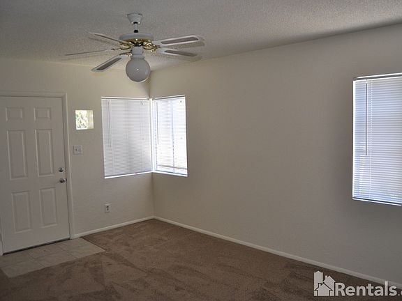 4th image of 427 E 2nd Ave