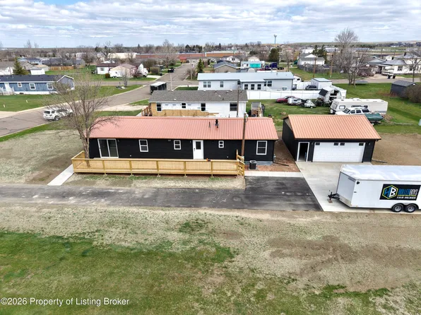206 5th St SW, South Heart, ND 58655