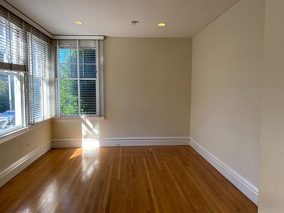 3rd image of 2299 Green St #2
