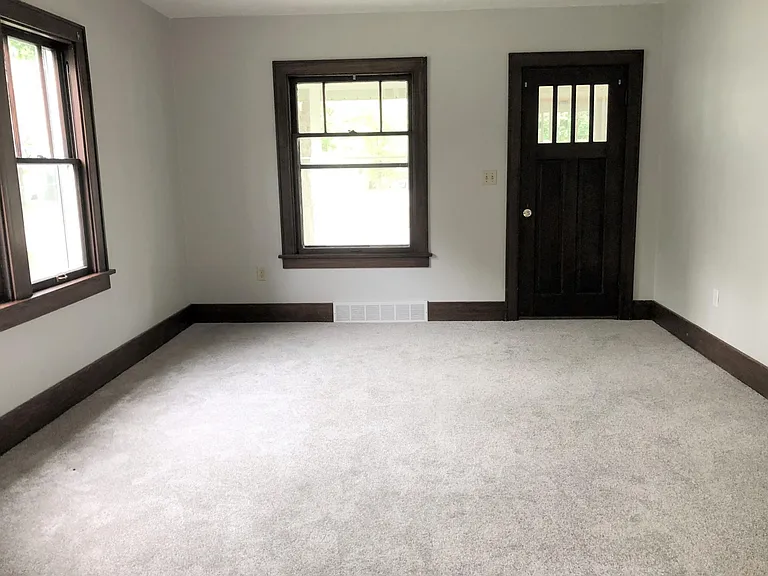 55 Myrtle Ave — Photo 14