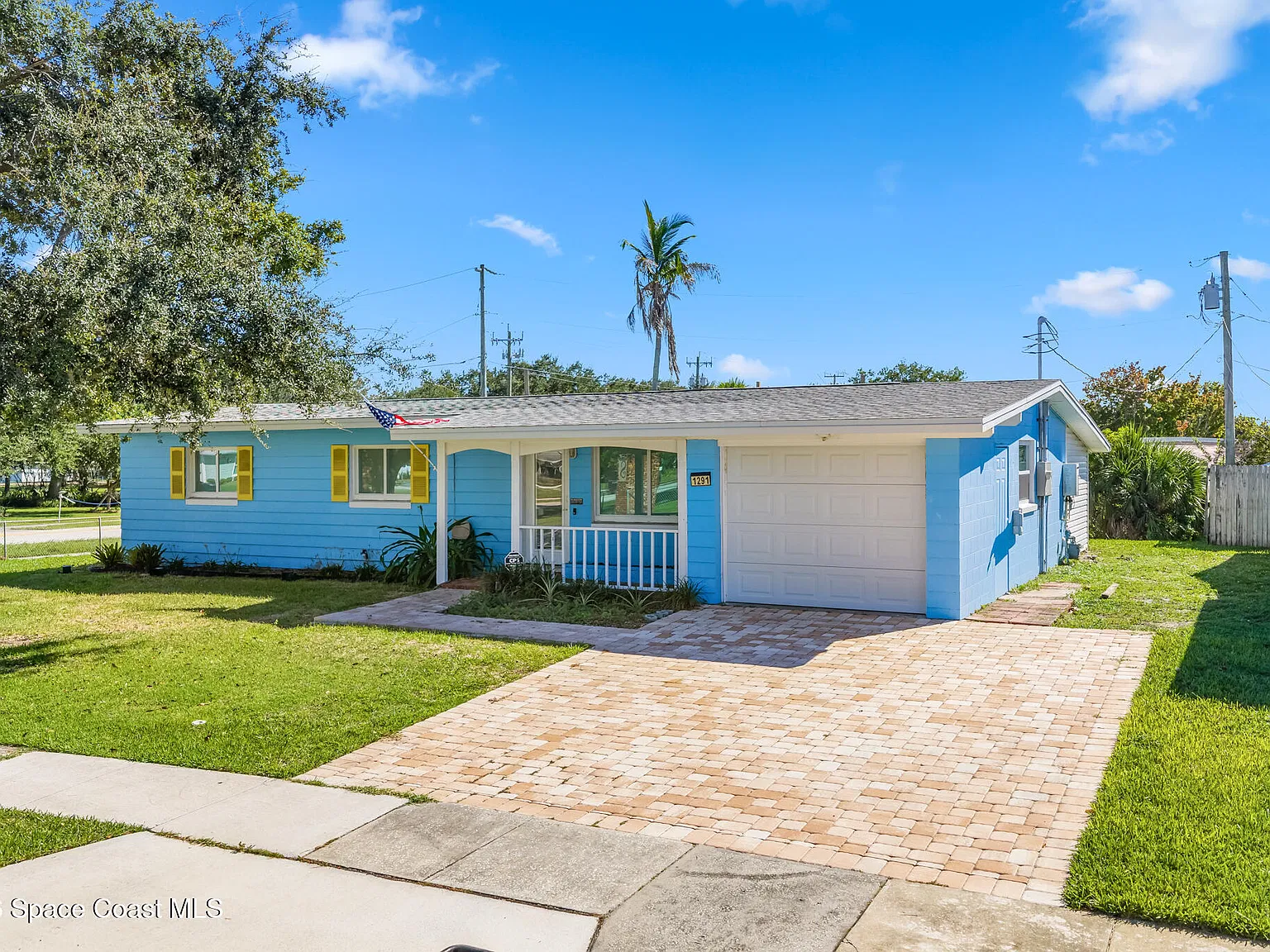 3 bed, 2.0 bath, 1012 sqft, $2,800 — Photo 4