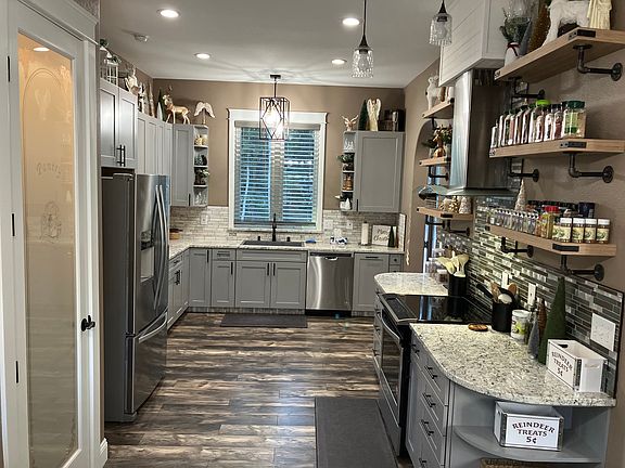 5th image of 2806 Eddie Ln