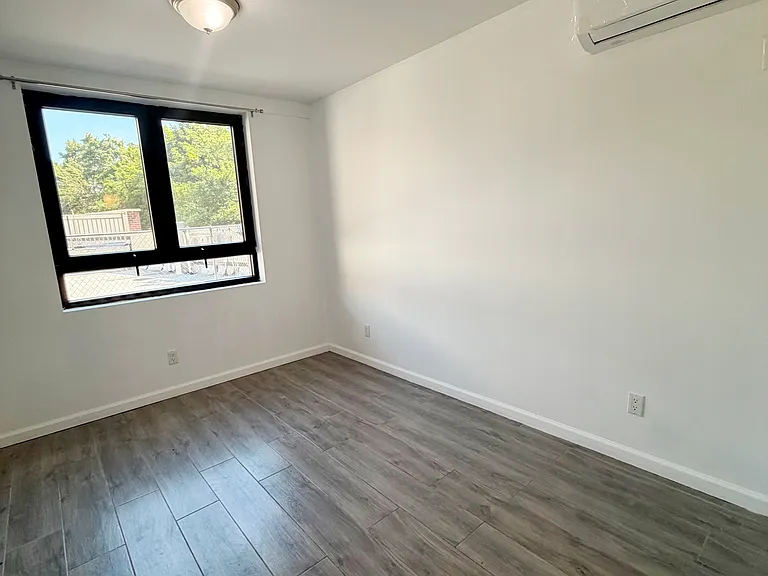 7302 Woodside Ave #2G — Photo 7