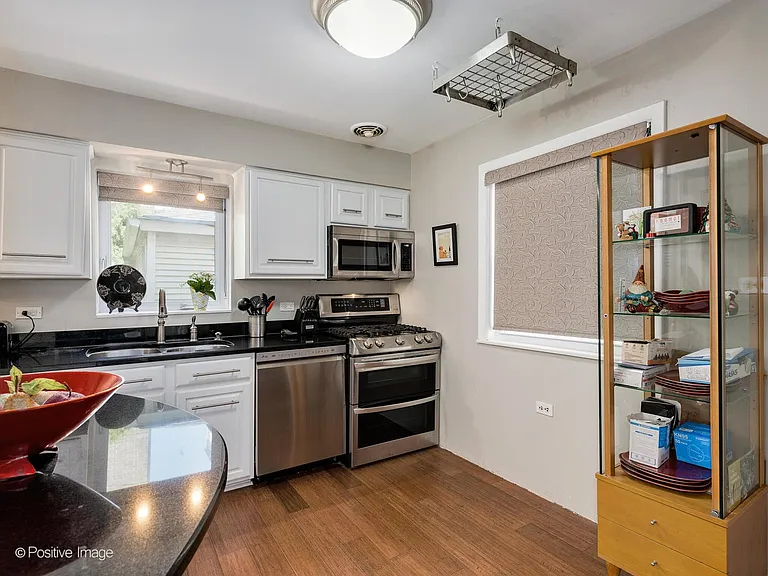 1222 W Lill Ave — Photo 8
