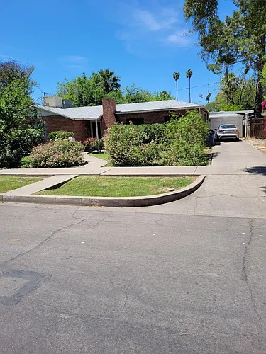 1022 S Maple Ave Photo 1
