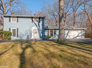 803 Greenwood Ave, Carpentersville, IL 60110