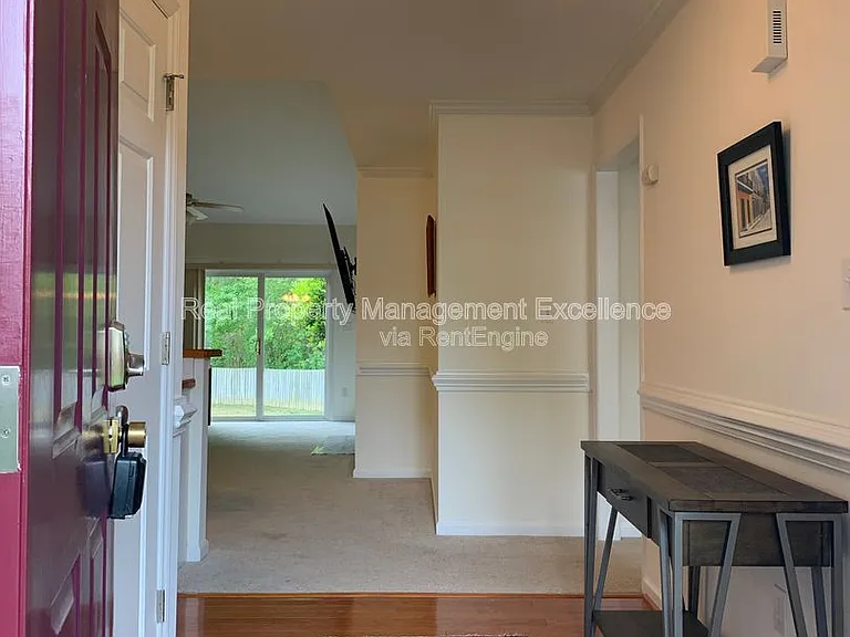205 Will Ct — Photo 2