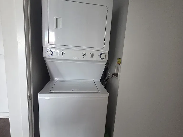 72 Esther Shiner Blvd #311-10 — Photo 4