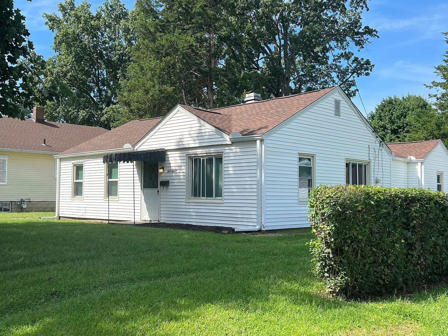 3 bed, $1,550 — Photo 1