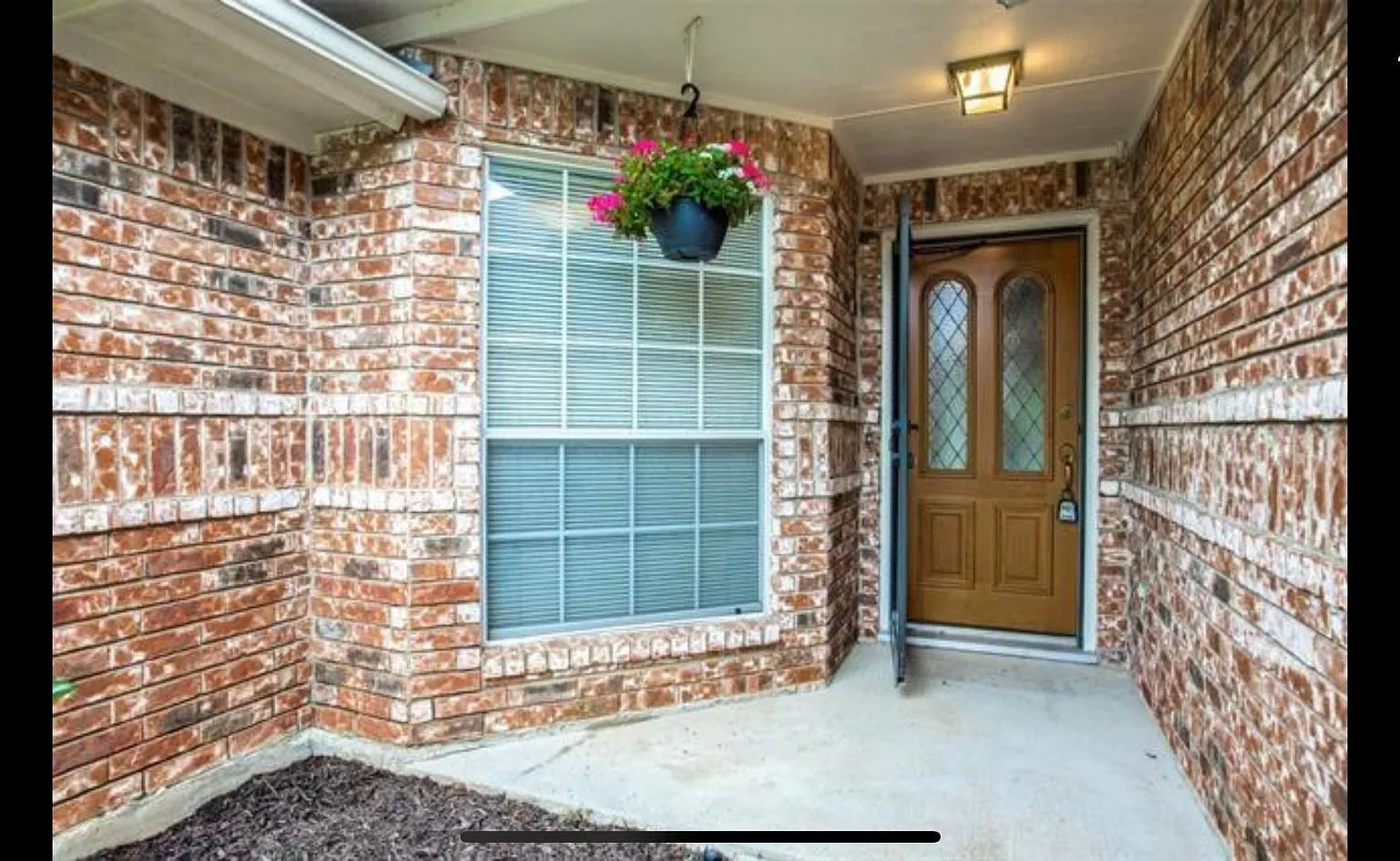 3 bed, 1625 sqft, $2,200 — Photo 2