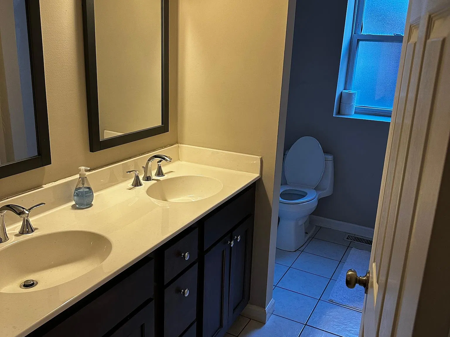 Upstairs restroom (full-size restroom downstairs as well)