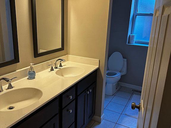 Upstairs restroom (full-size restroom downstairs as well)