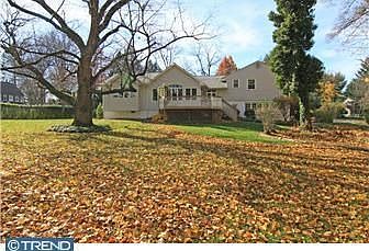 2nd image of 311 Woodmont Cir