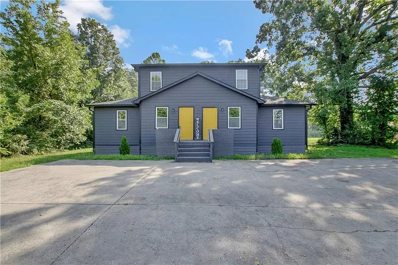 551 Valley Hill Rd SE