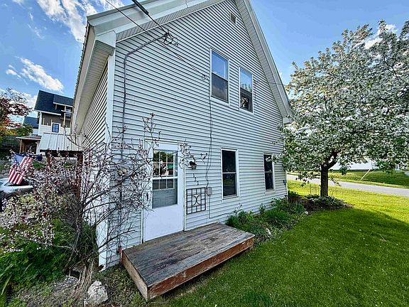 2nd image of 127 Cherry Street