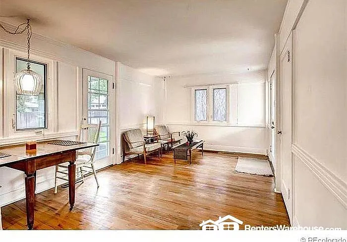 3030 S Bellaire St — Photo 3