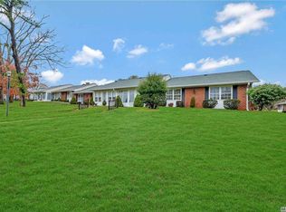 182 Ventry Ct UNIT D, Ridge, NY 11961