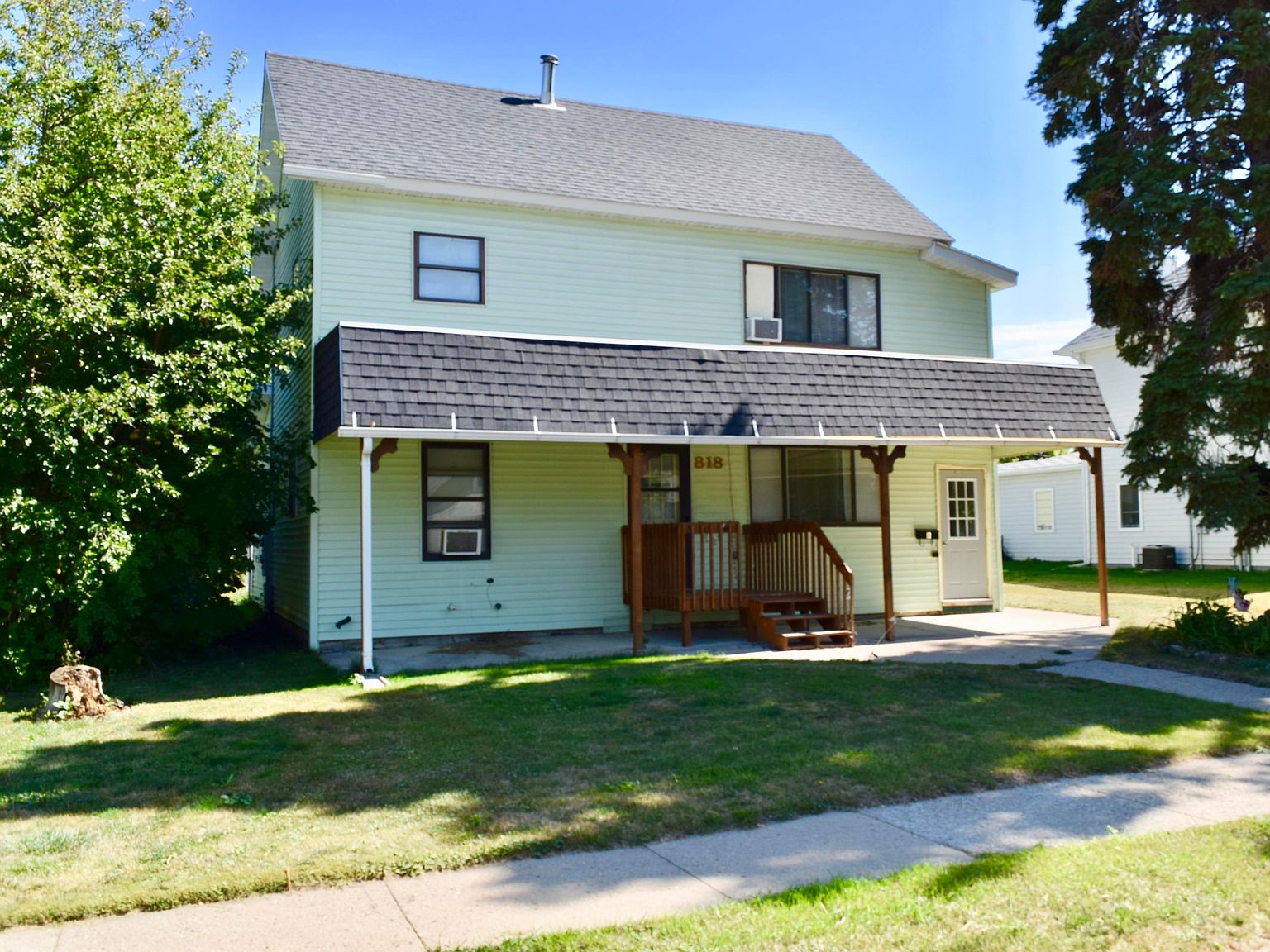 818 3rd Ave NE, Devils Lake, ND 58301 Zillow