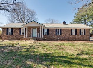 705 Redwood Cir, Columbia, TN 38401