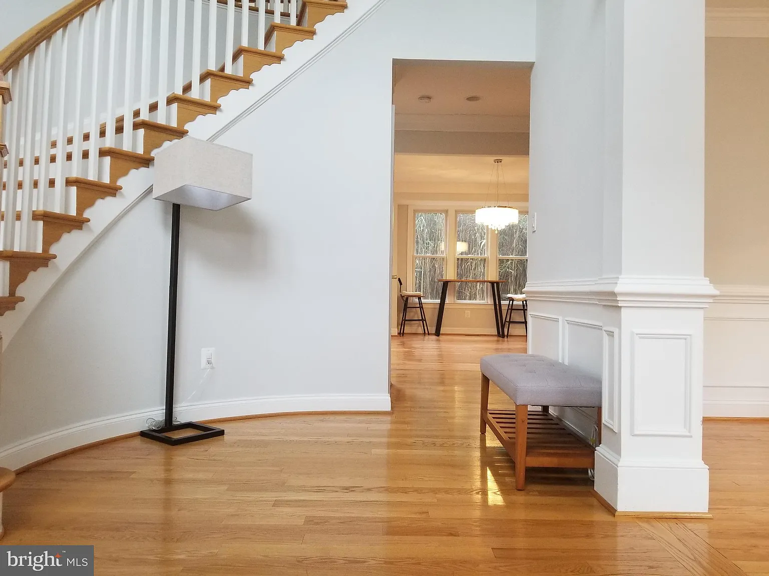 7 bed, 8.0 bath, 8054 sqft, $8,295 — Photo 2