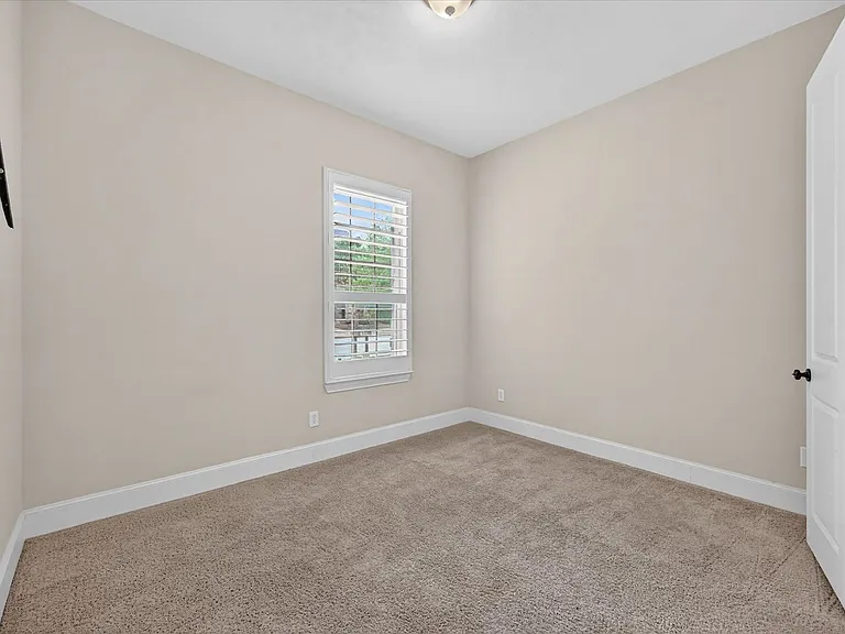 7675 Dotter Dr — Photo 17