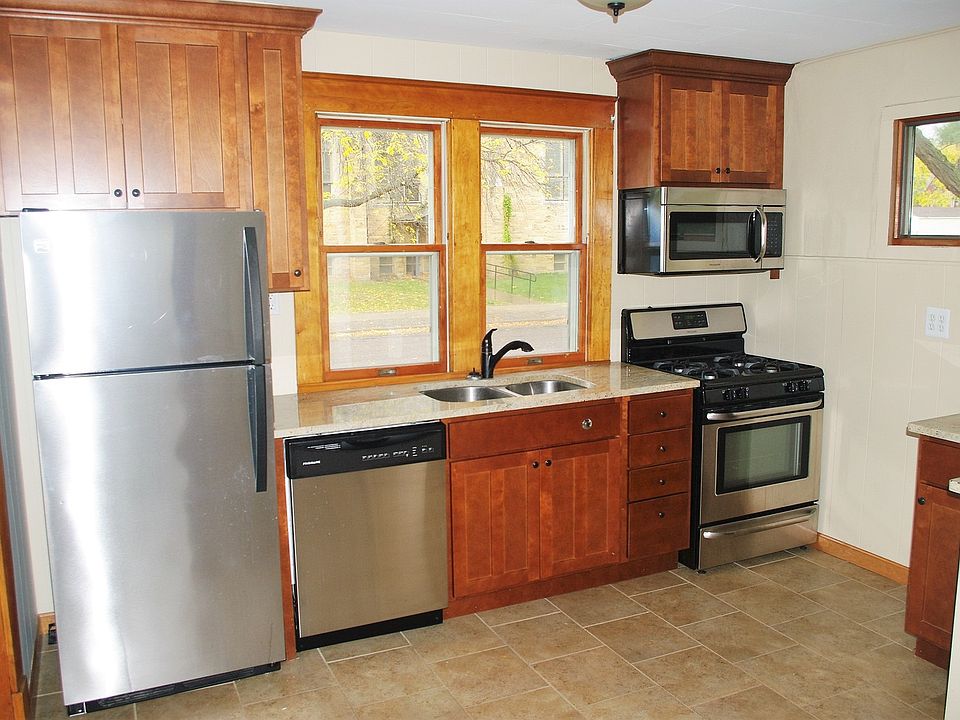 1st image of 514 View St