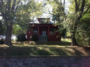 222 Glebe School Rd, Staunton, VA 24401