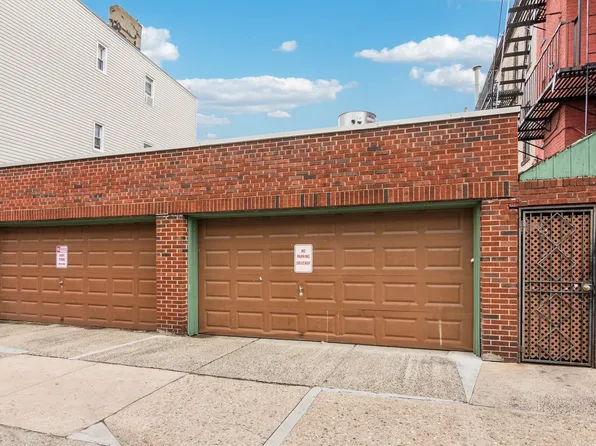 366 8th Street image 7 of 7