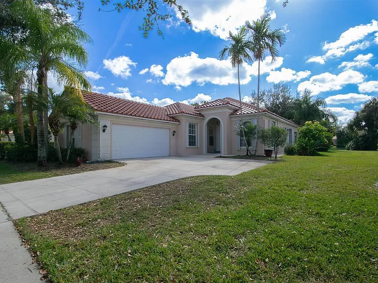 7046 Fish Creek Ln — Photo 1