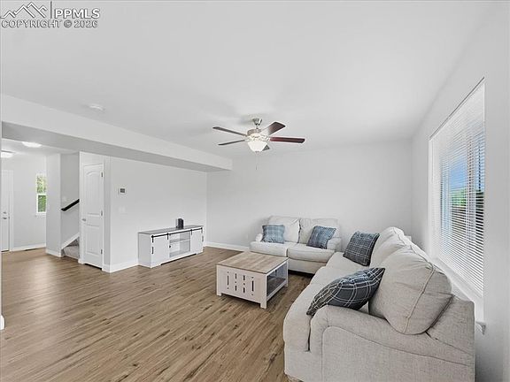 2nd image of 5342 Hammond Dr