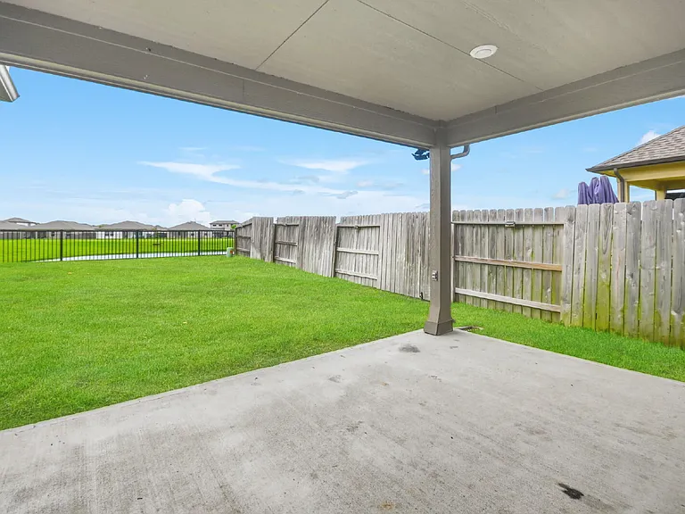 1207 Cascade Hills Dr — Photo 15