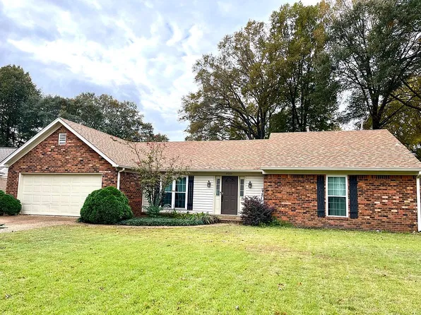 8003 Sunny Creek Dr, Germantown, TN 38138