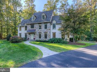 2 Dewitt Ln, Wayne, PA 19087