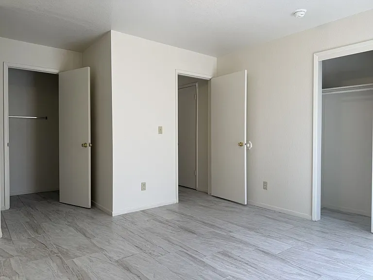 1310 Loughborough Dr — Photo 17