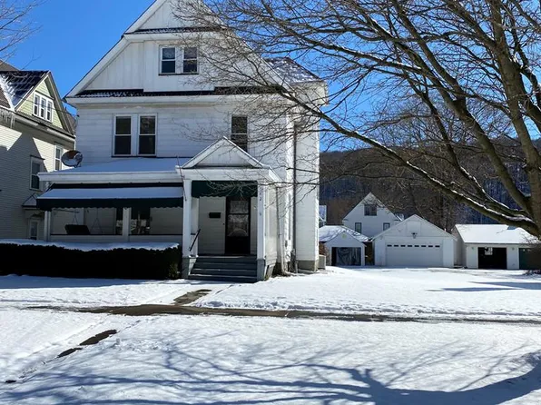 542 Liberty St, Franklin, PA 16323