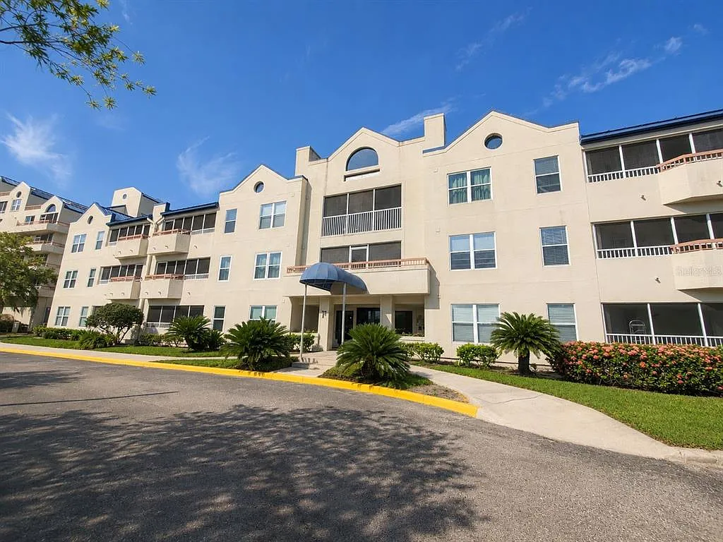 2 bed, 2.5 bath, 1085 sqft, $1,890 — Photo 2